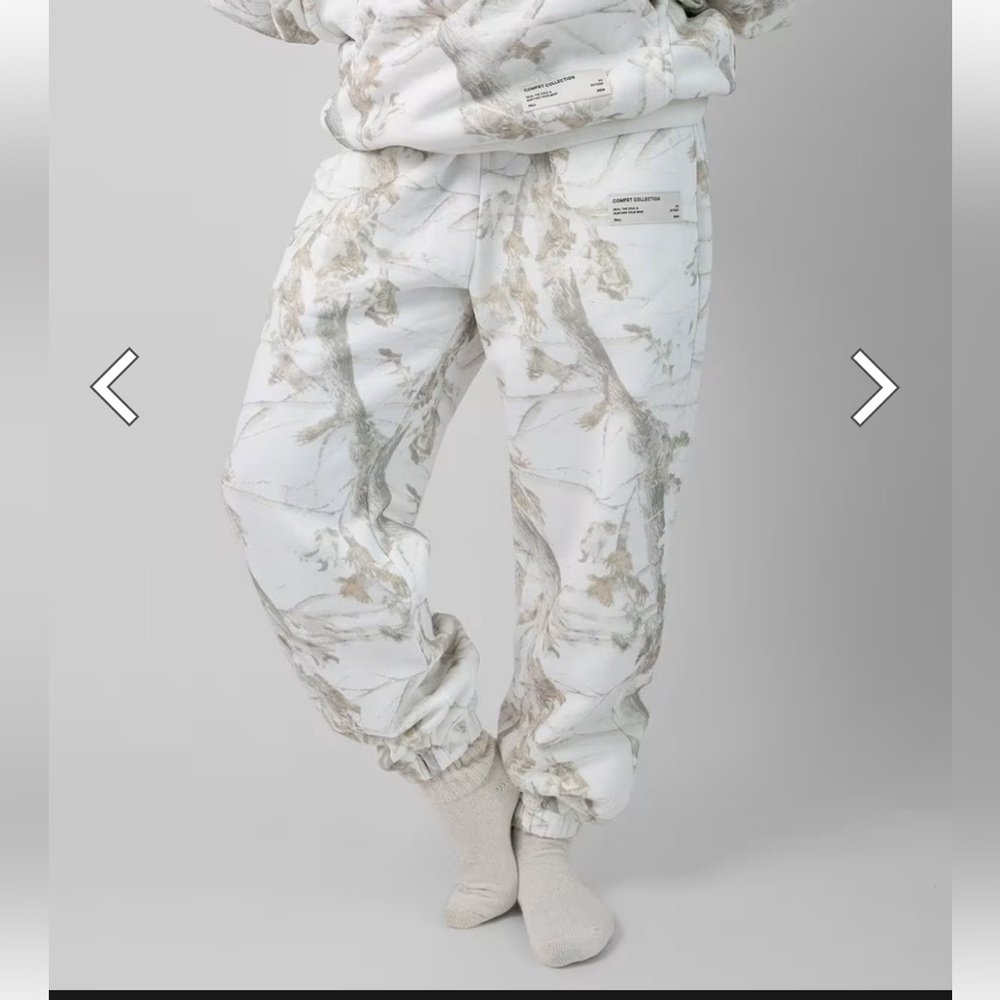 Comfrt camo sweatpants white oak